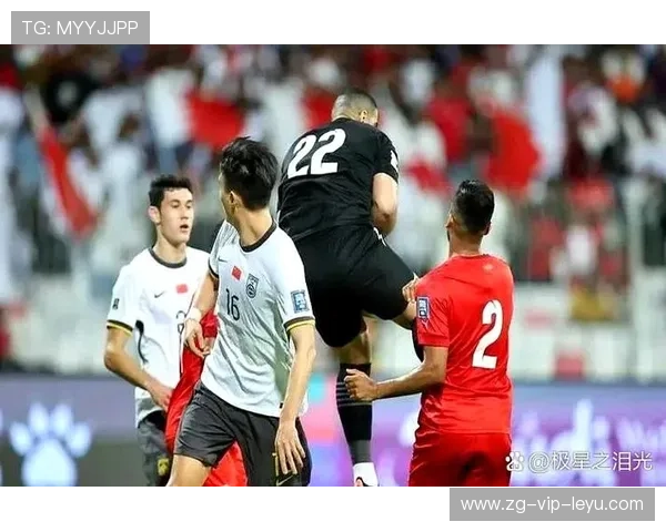 冠军球队庆祝巡游引来市民自发参与，冠军球址汇